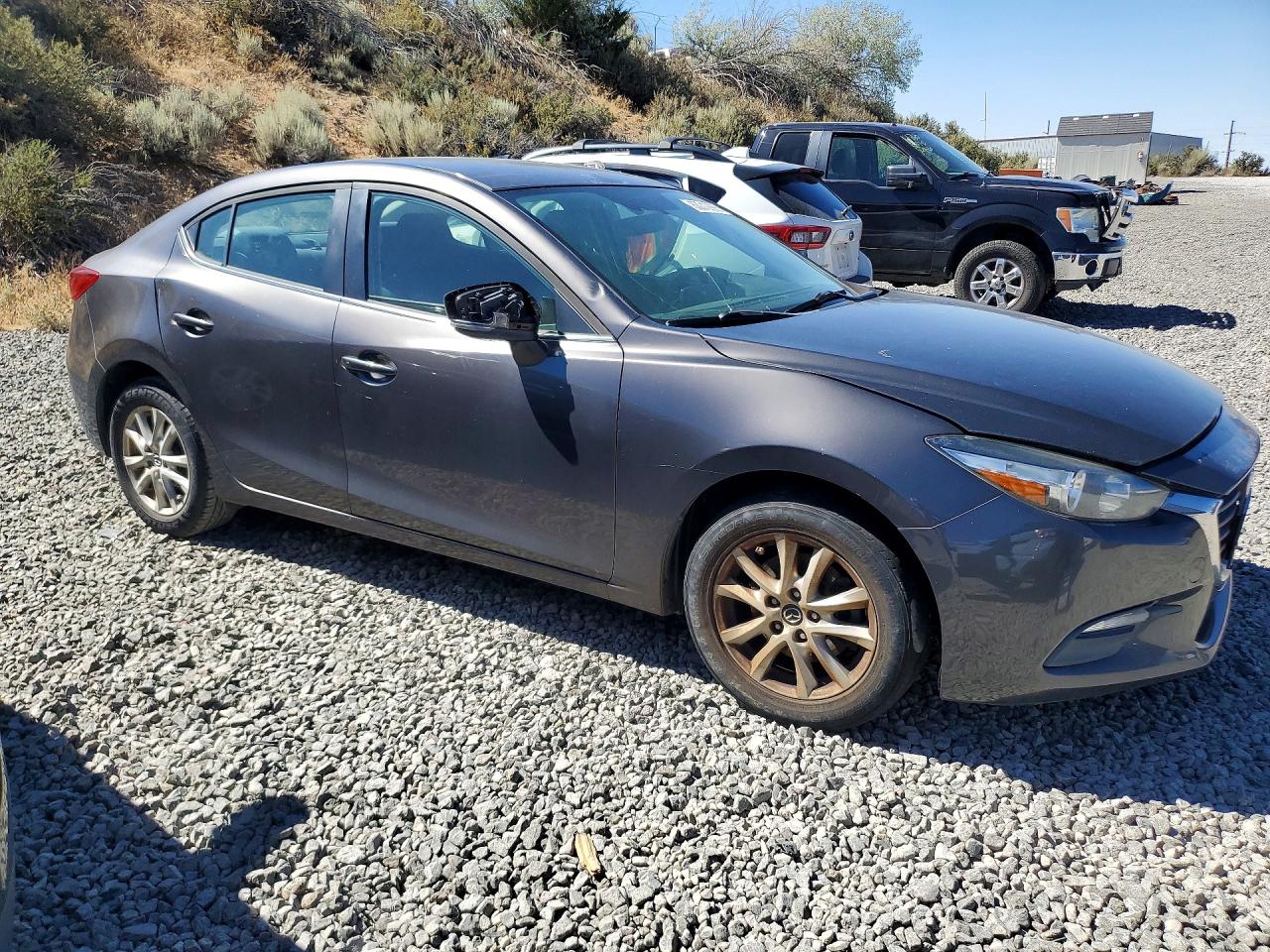 2017 MAZDA 3