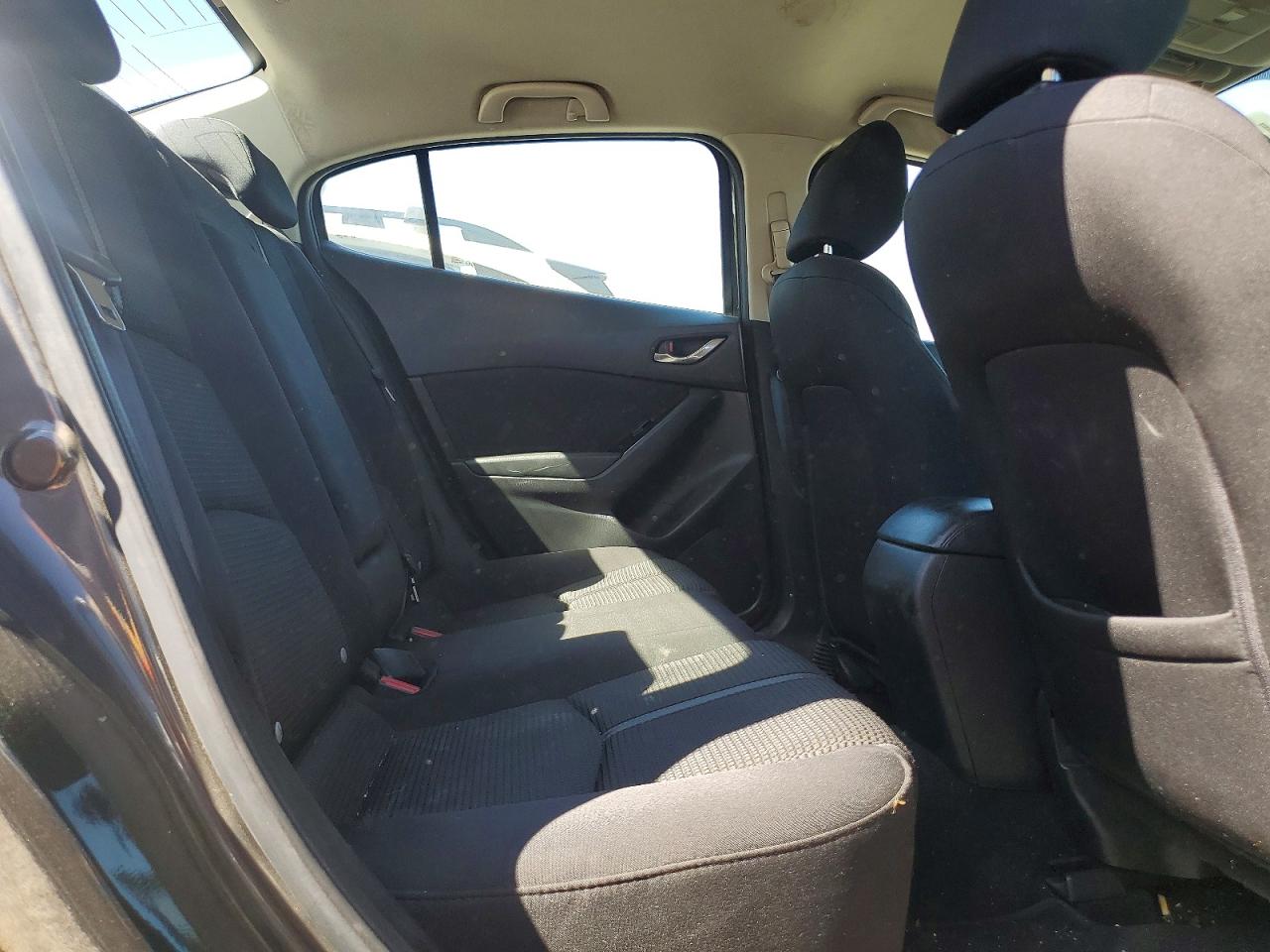 2017 MAZDA 3