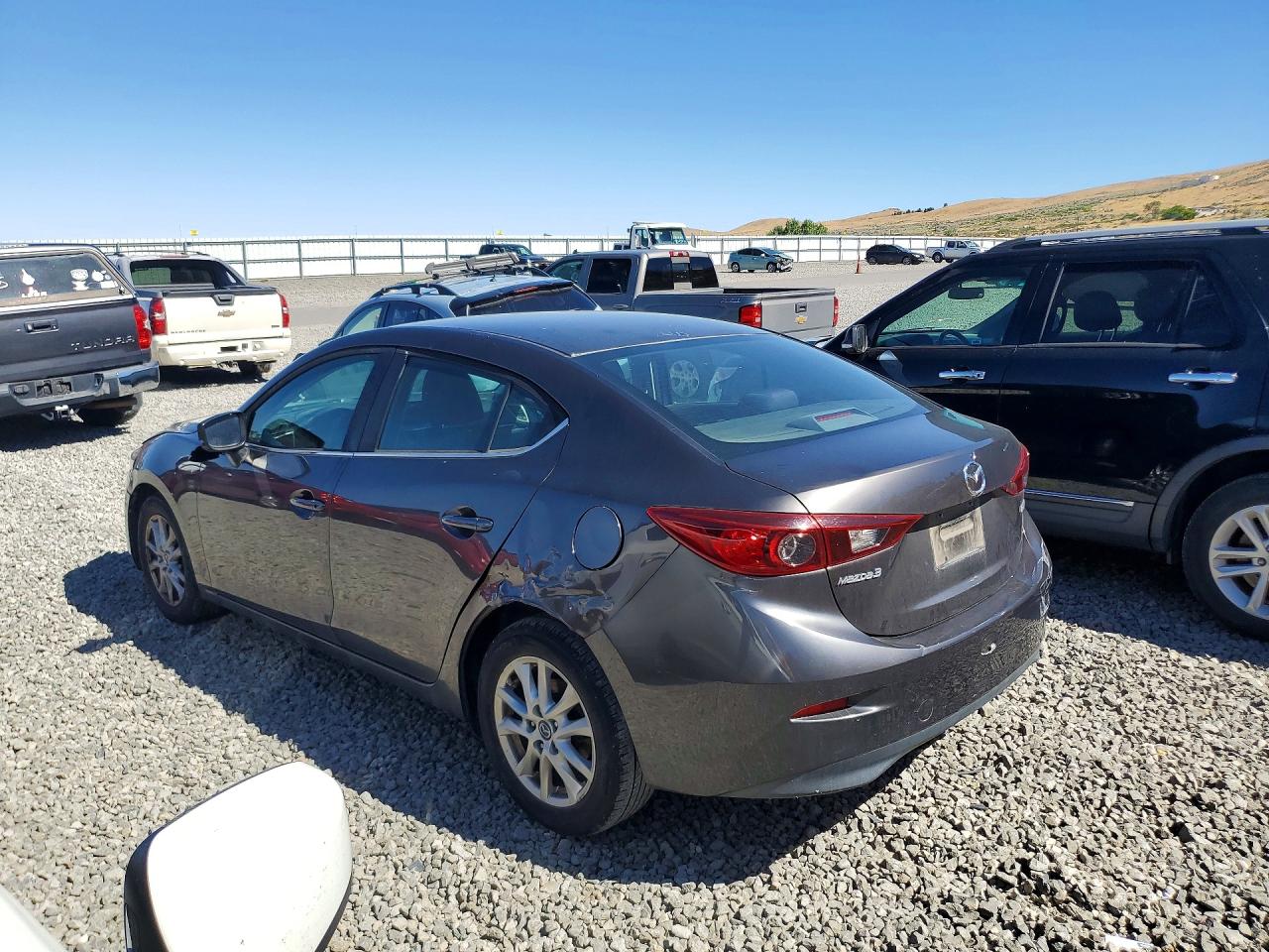 2017 MAZDA 3