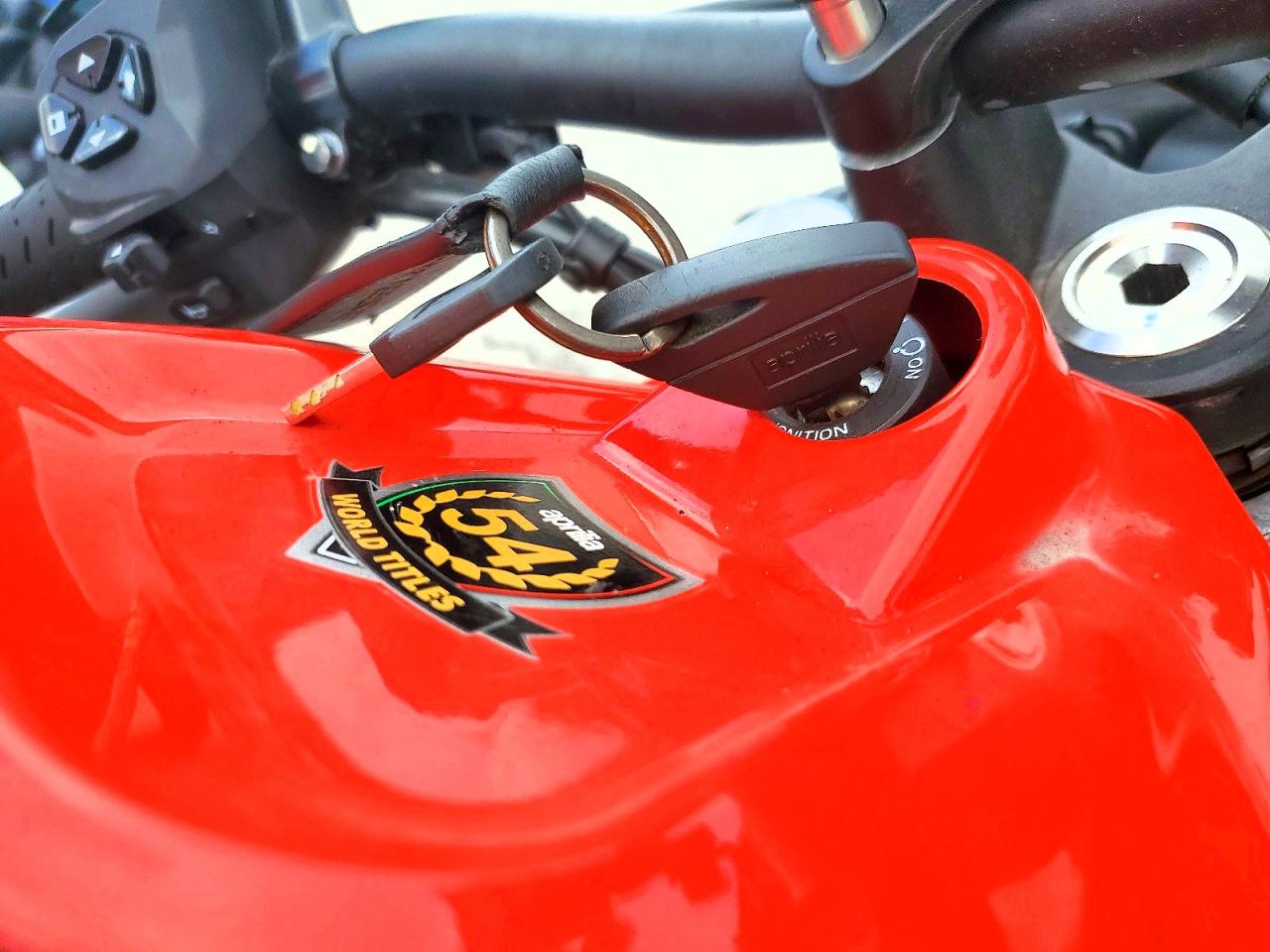 2022 APRILIA MOTORCYCLE