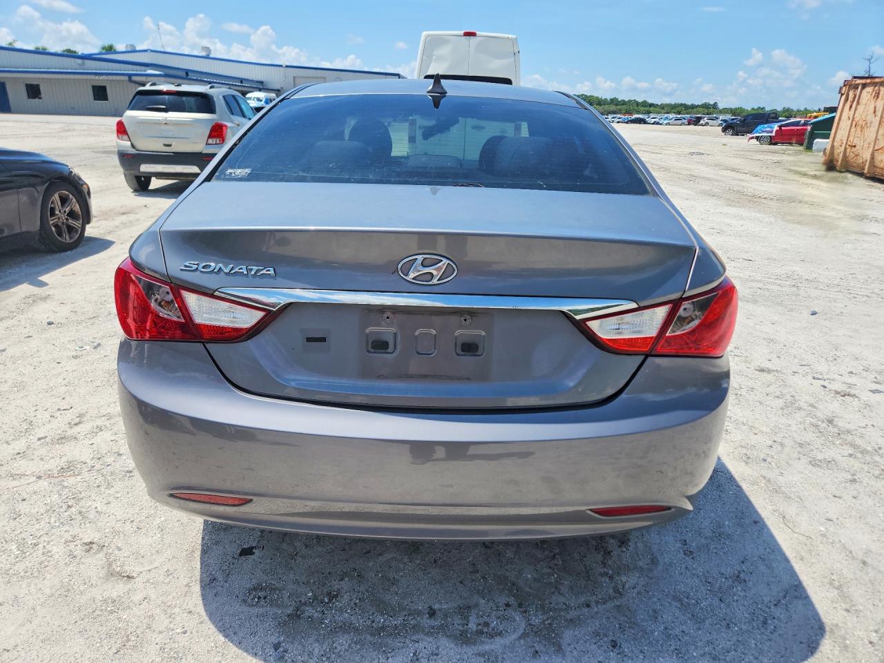 2011 HYUNDAI SONATA