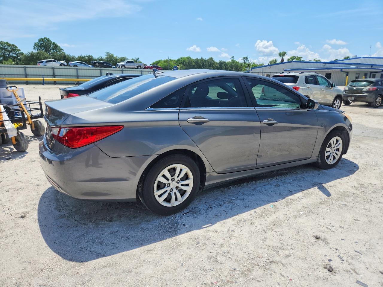 2011 HYUNDAI SONATA