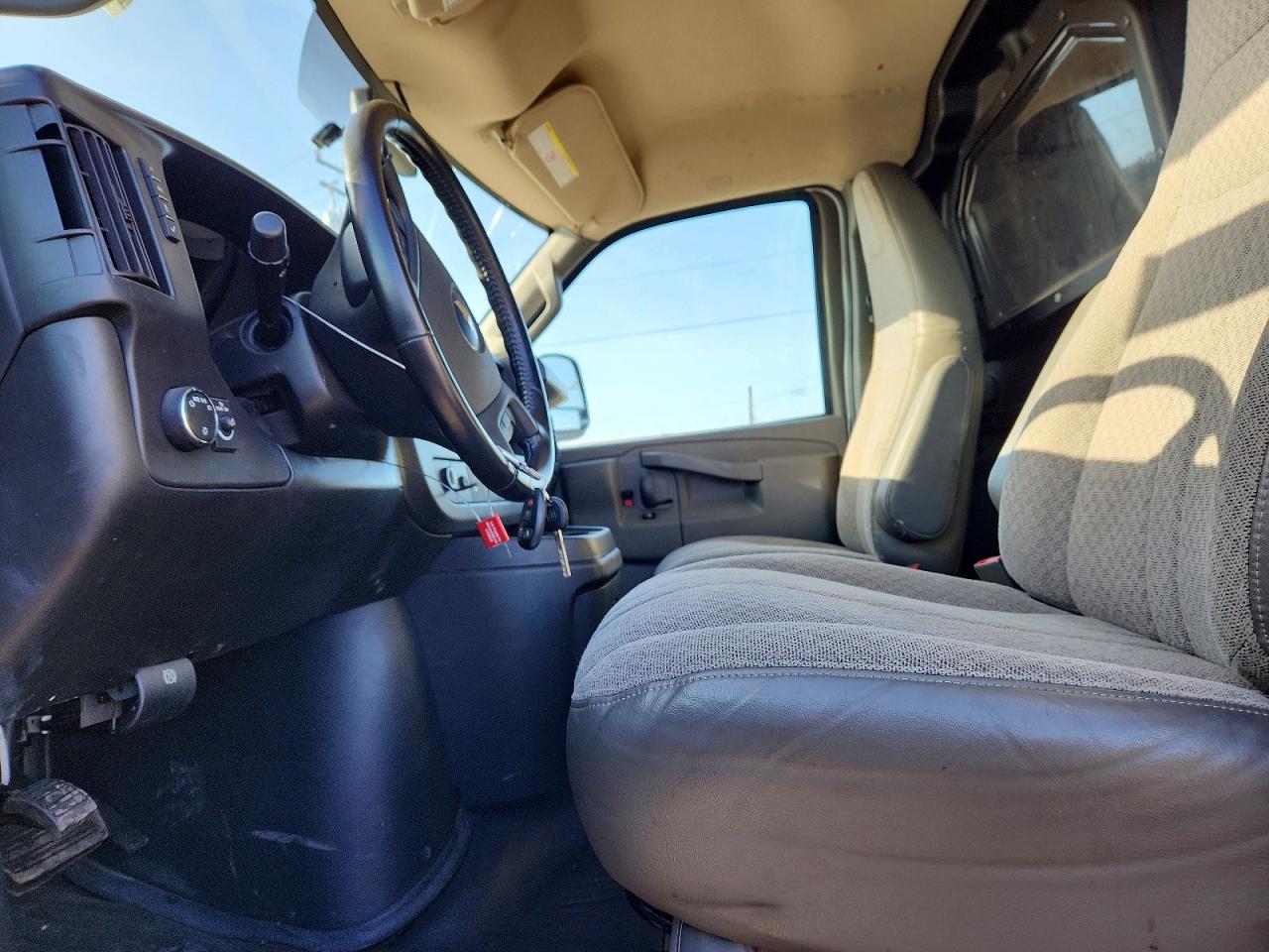 2022 CHEVROLET EXPRESS