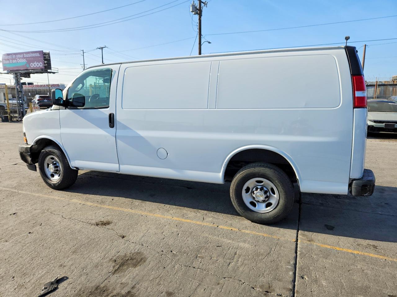 2022 CHEVROLET EXPRESS