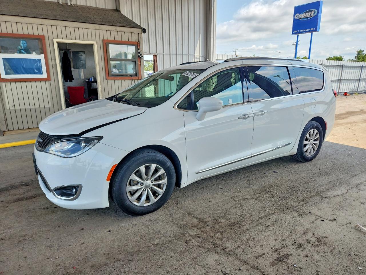 2019 CHRYSLER PACIFICA