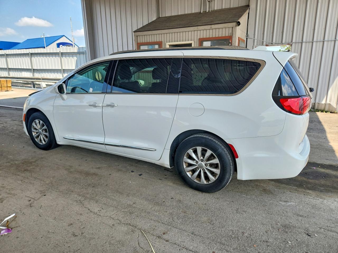 2019 CHRYSLER PACIFICA