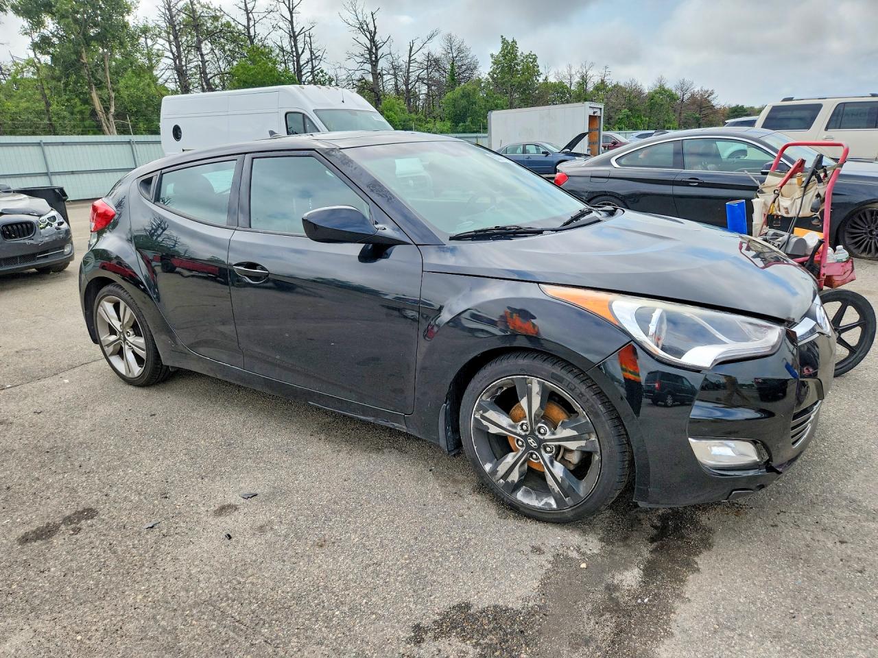 2016 HYUNDAI VELOSTER