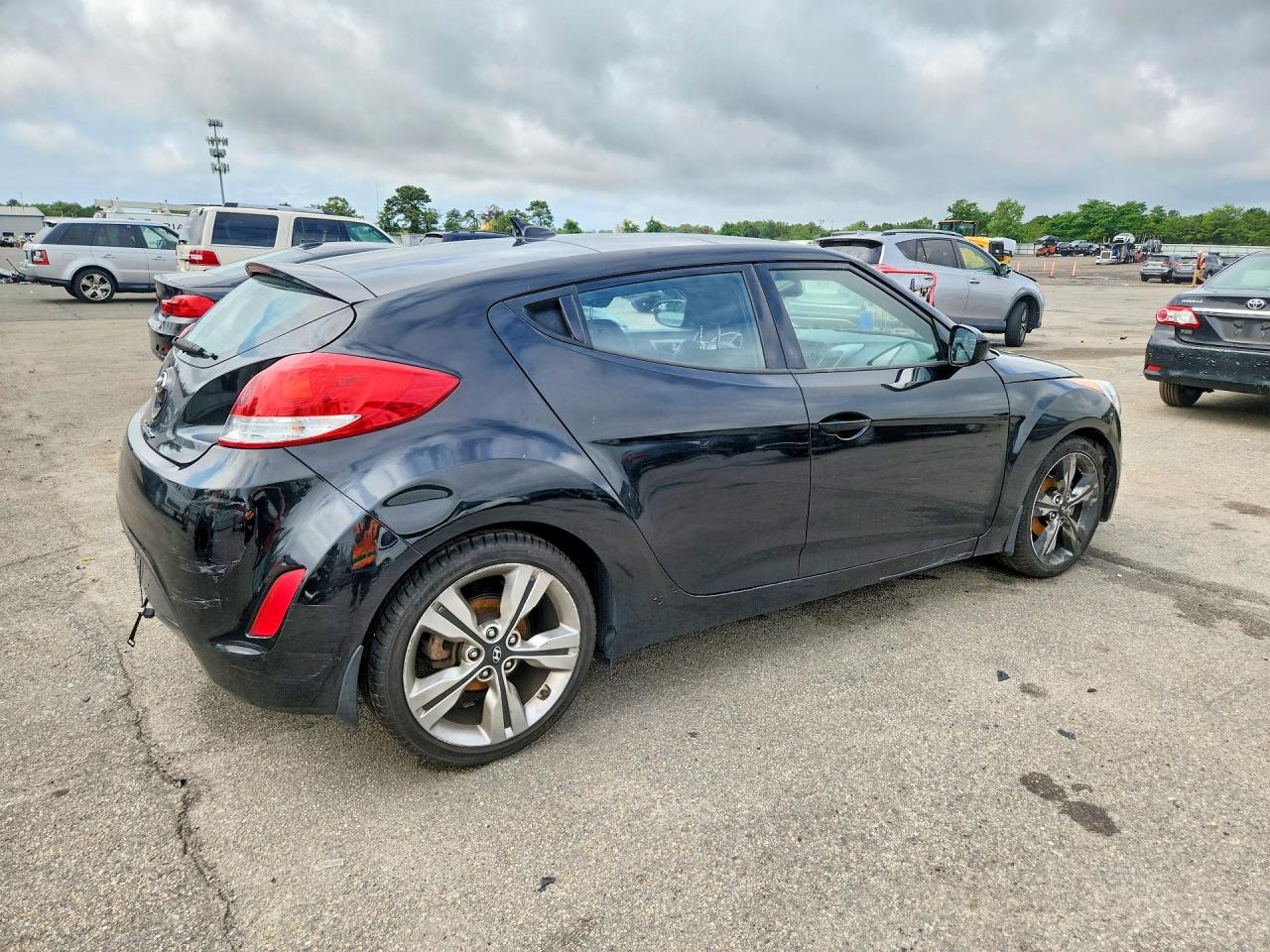 2016 HYUNDAI VELOSTER