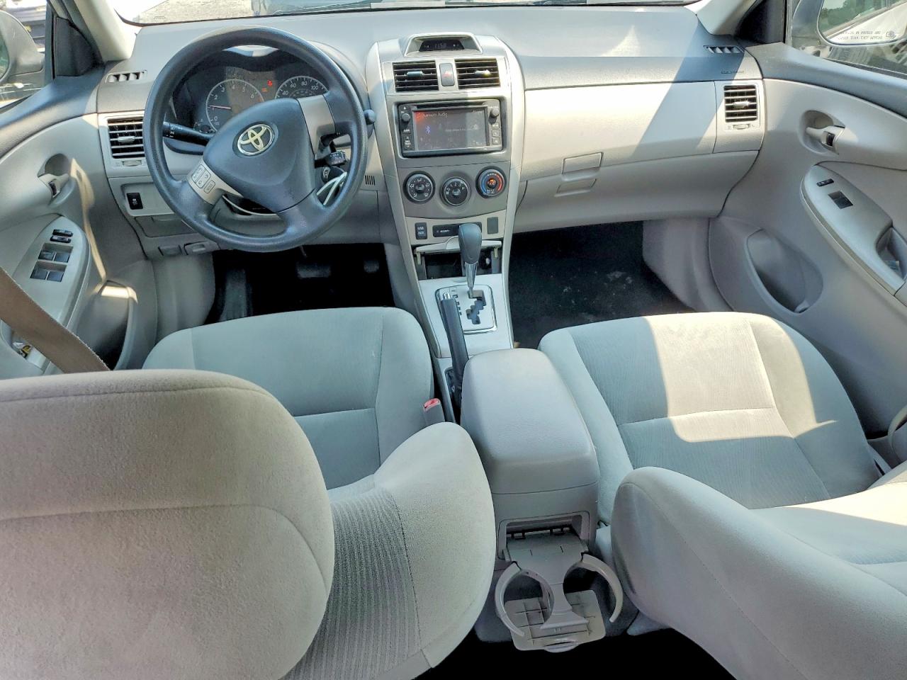 2013 TOYOTA COROLLA