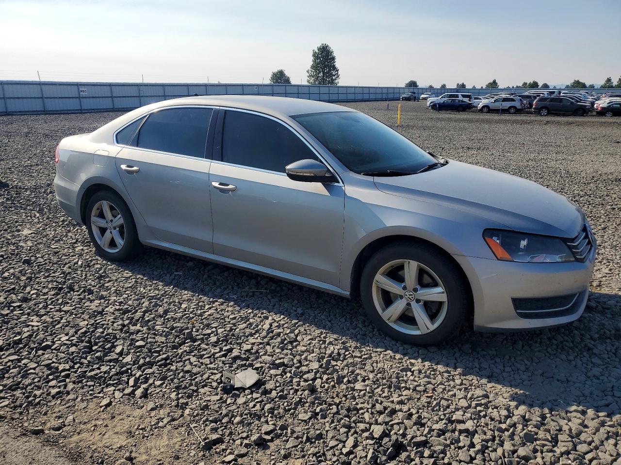 2012 VOLKSWAGEN PASSAT