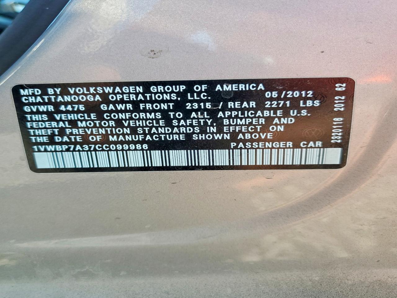 2012 VOLKSWAGEN PASSAT