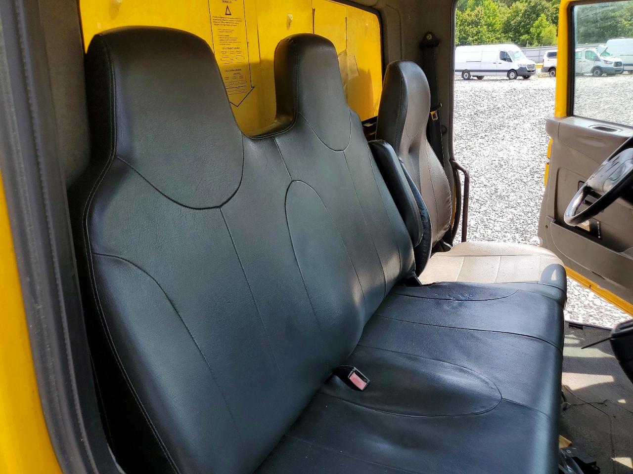 2012 INTERNATIONAL 4000 SERIE