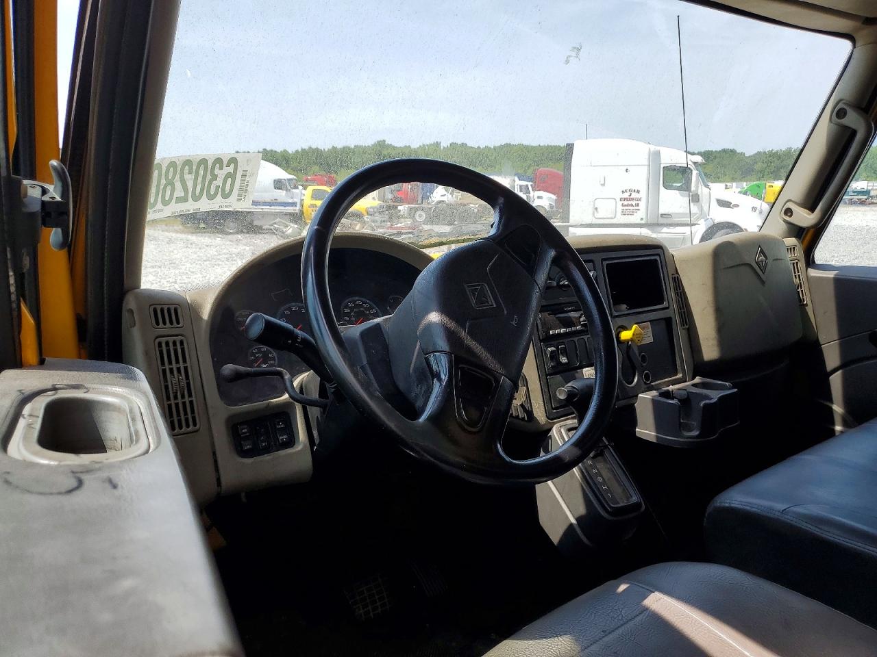 2012 INTERNATIONAL 4000 SERIE