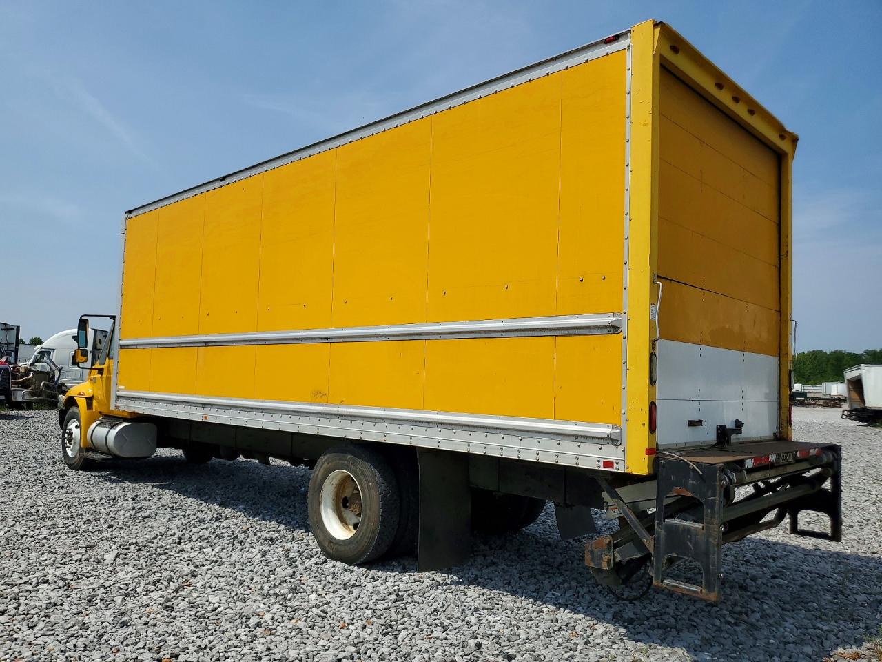 2012 INTERNATIONAL 4000 SERIE