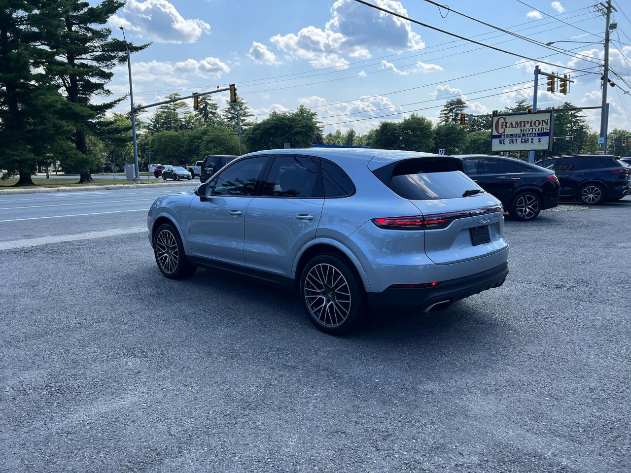 2020 PORSCHE CAYENNE