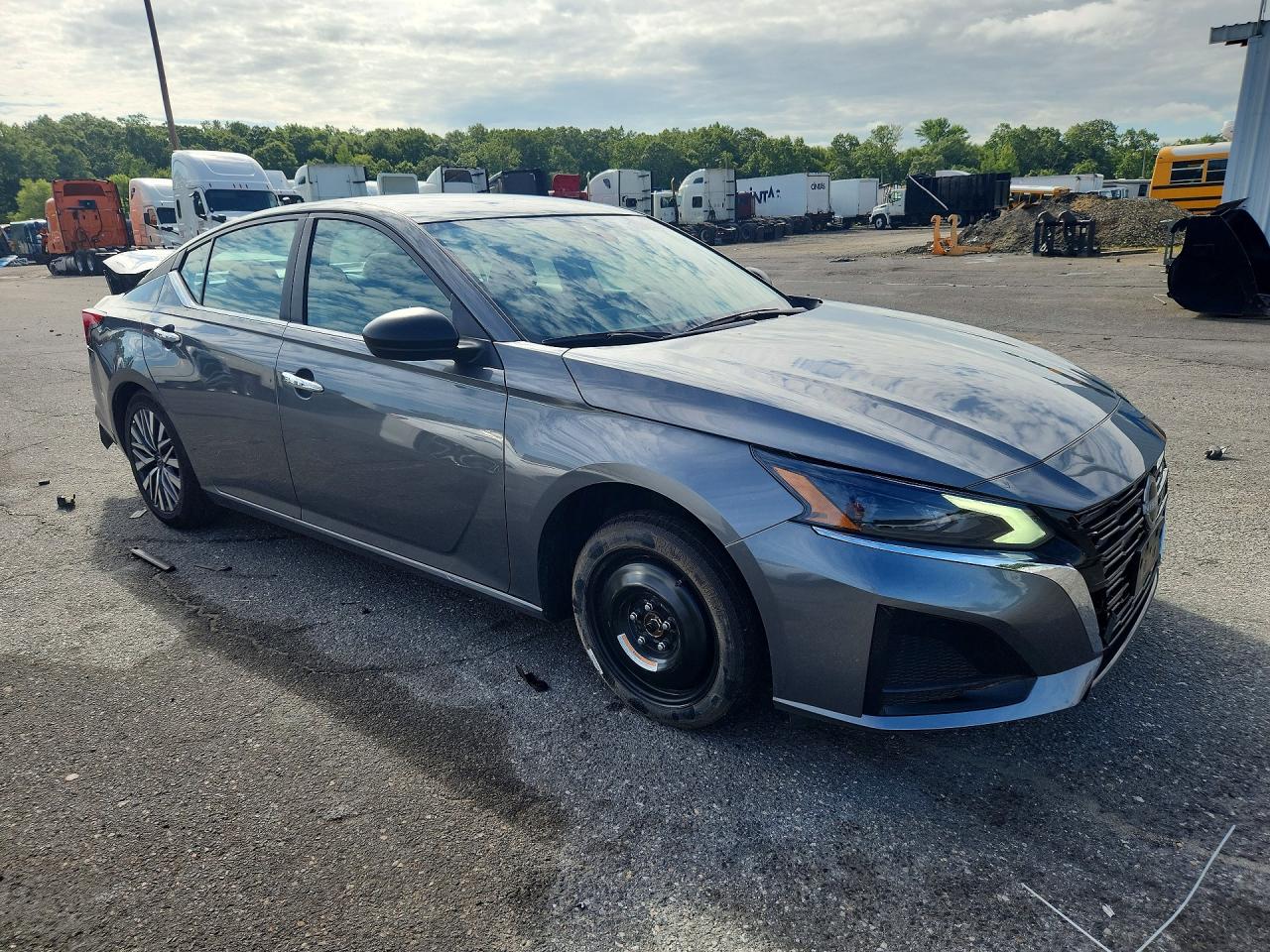 2025 NISSAN ALTIMA