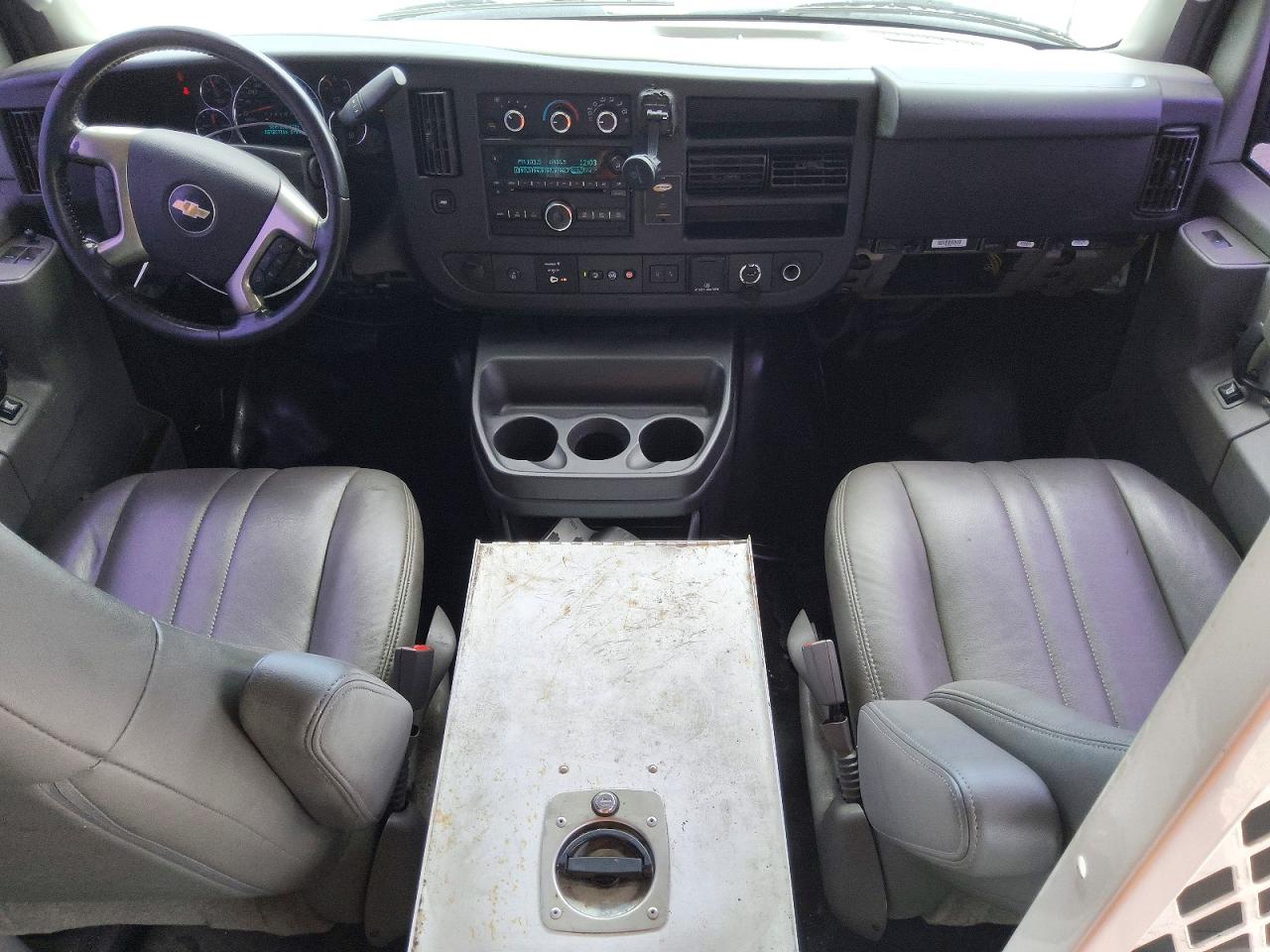 2019 CHEVROLET EXPRESS
