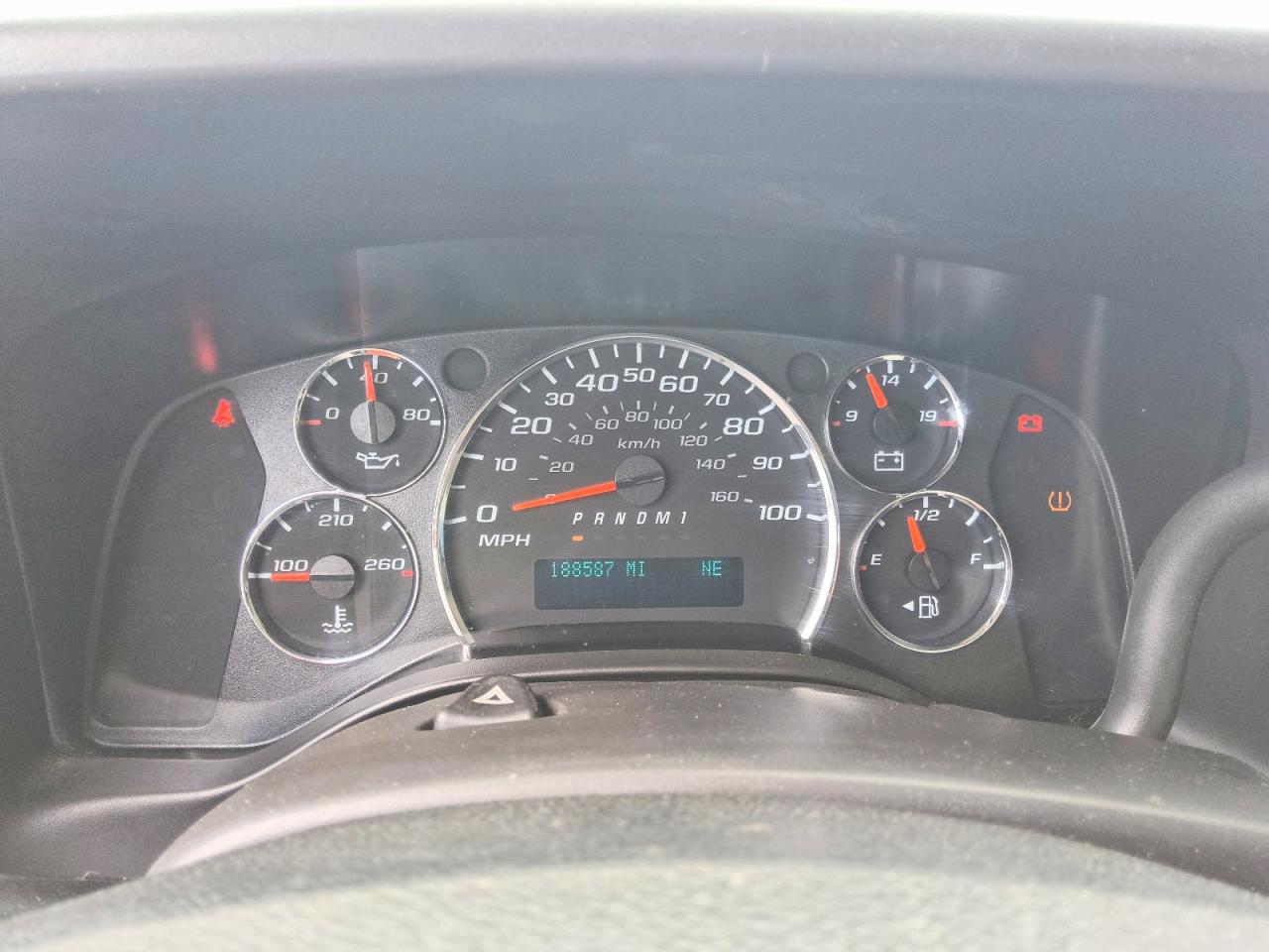 2019 CHEVROLET EXPRESS