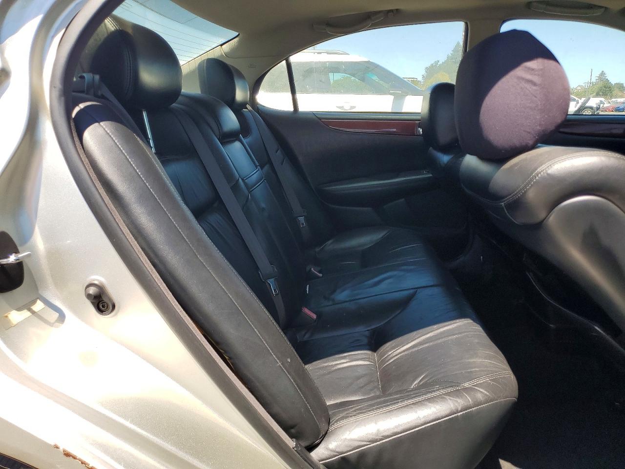 2002 LEXUS ES300