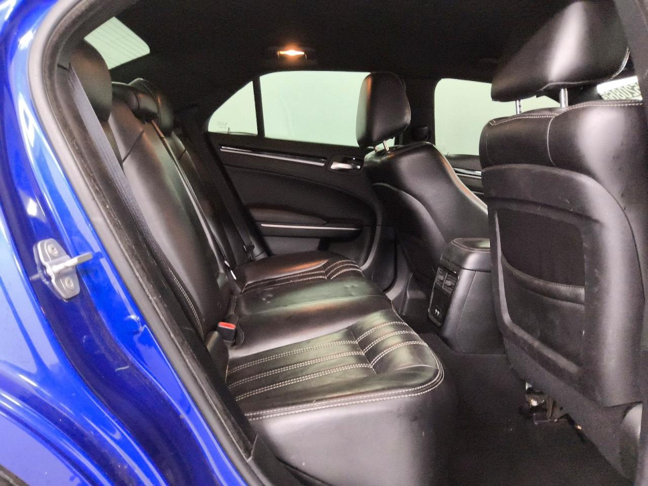 2019 CHRYSLER 300