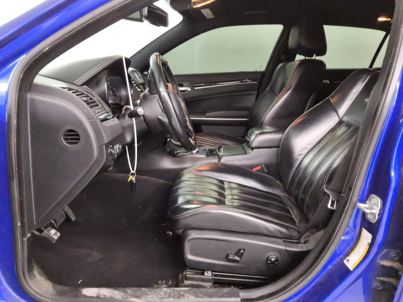 2019 CHRYSLER 300