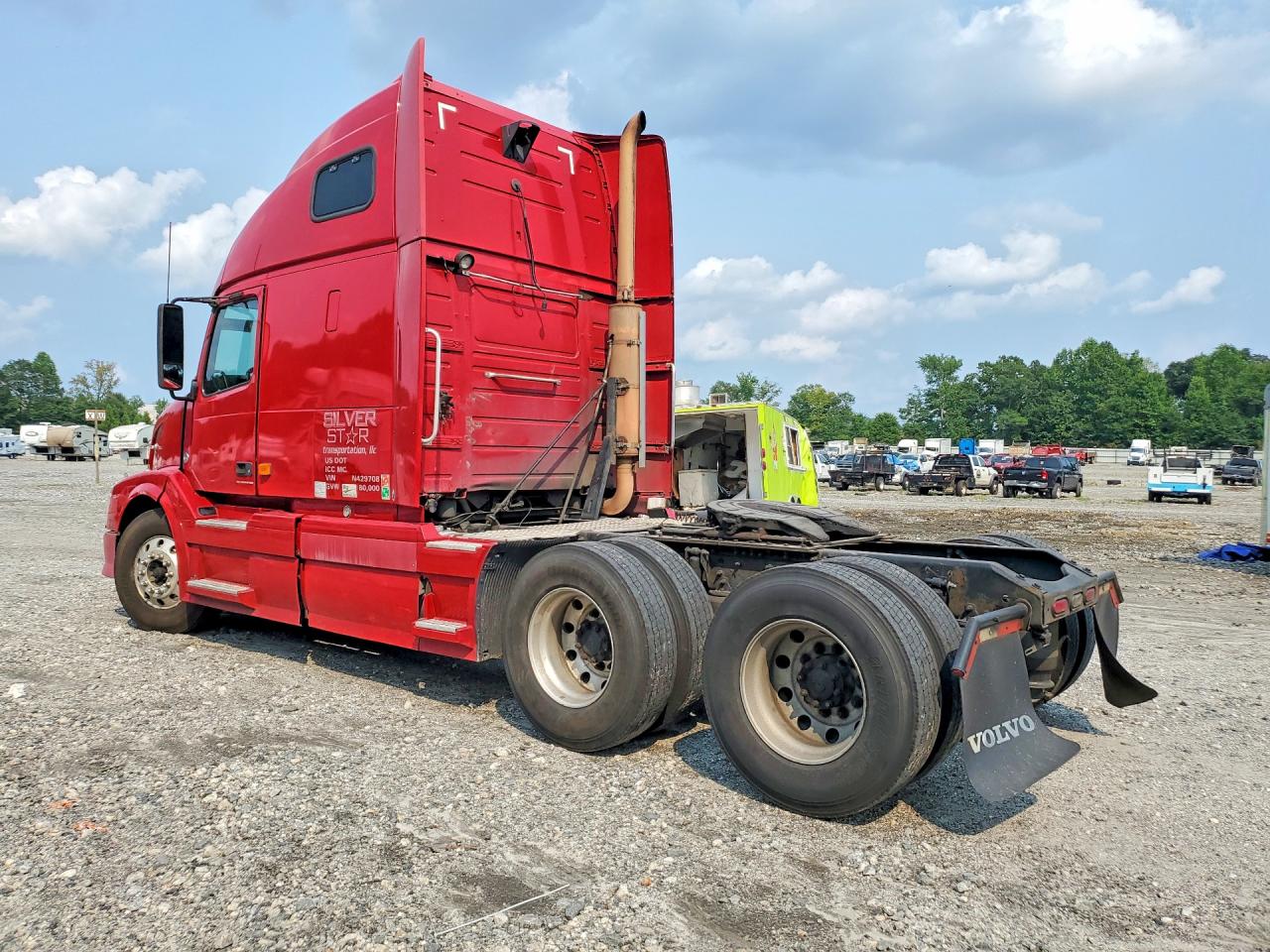 2007 VOLVO VN