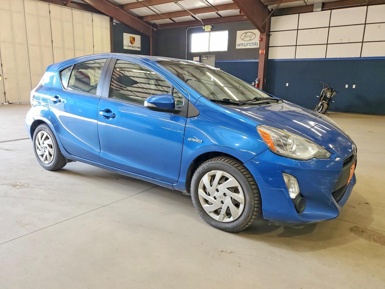 2015 TOYOTA PRIUS