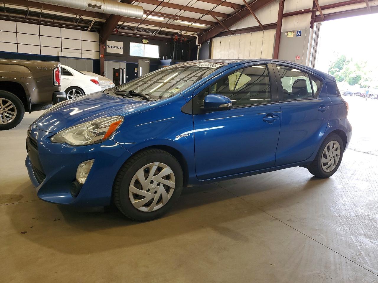 2015 TOYOTA PRIUS
