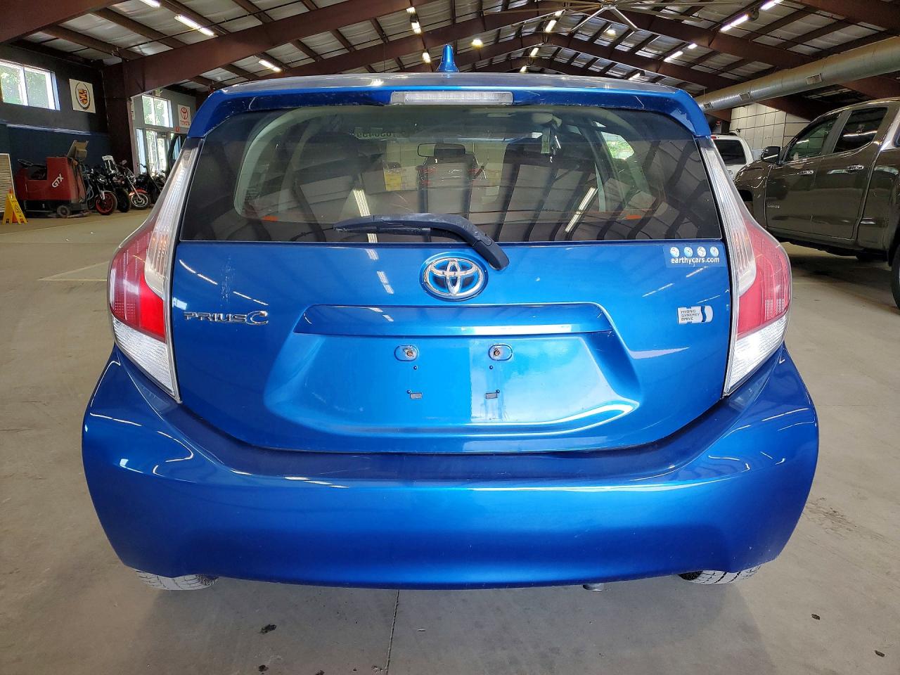 2015 TOYOTA PRIUS
