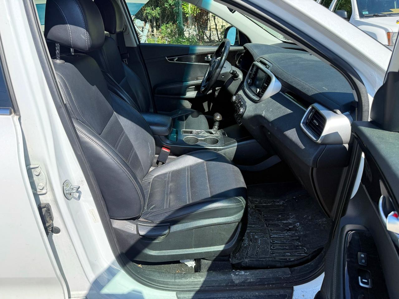 2017 KIA SORENTO