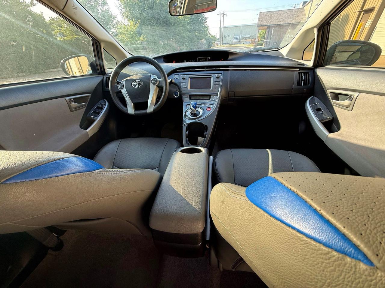 2012 TOYOTA PRIUS