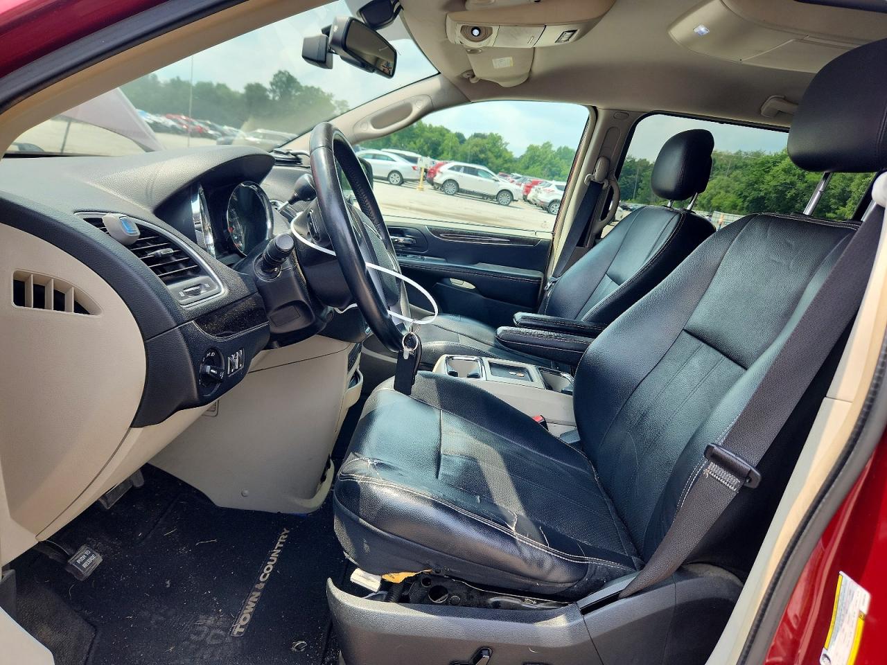 2012 CHRYSLER MINIVAN