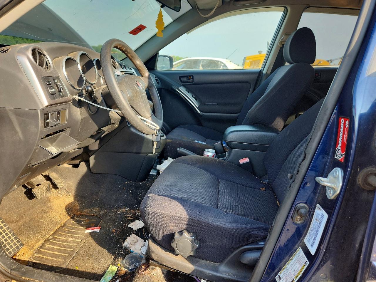 2004 PONTIAC VIBE