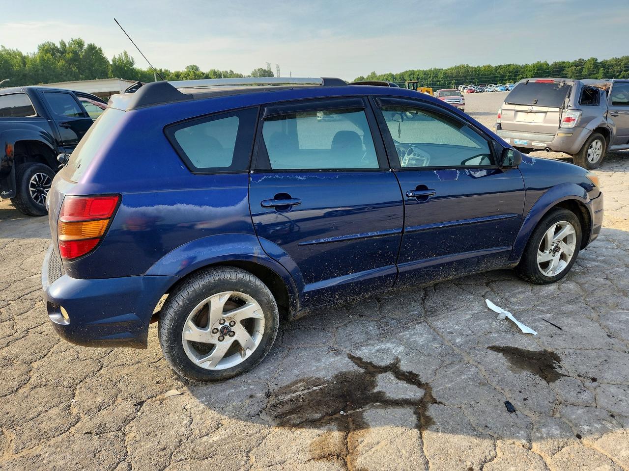 2004 PONTIAC VIBE