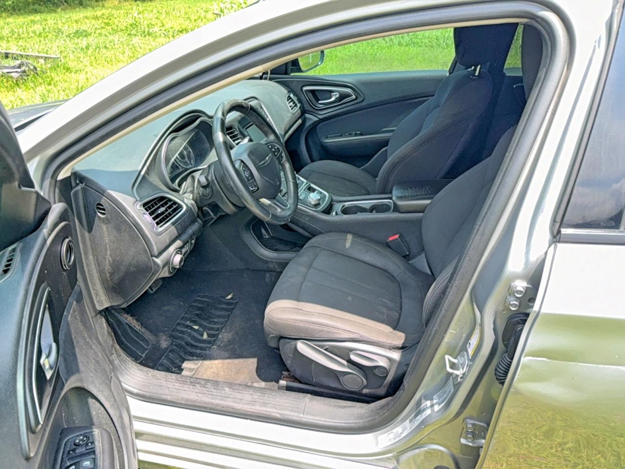 2017 CHRYSLER 200