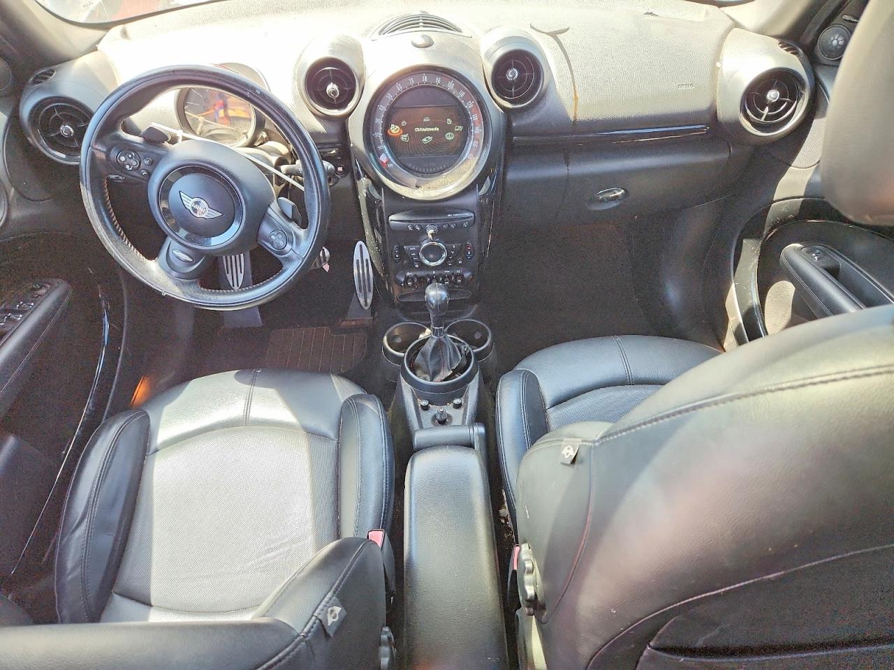 2016 MINI COOPER
