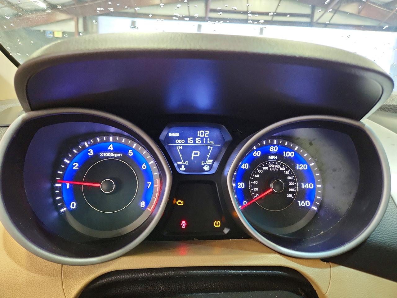 2012 HYUNDAI ELANTRA