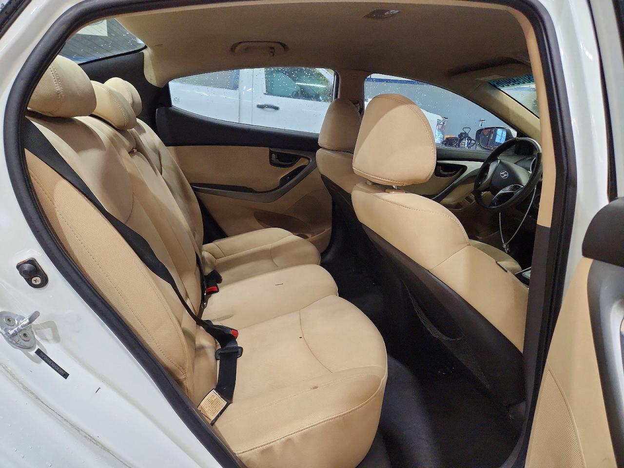 2012 HYUNDAI ELANTRA
