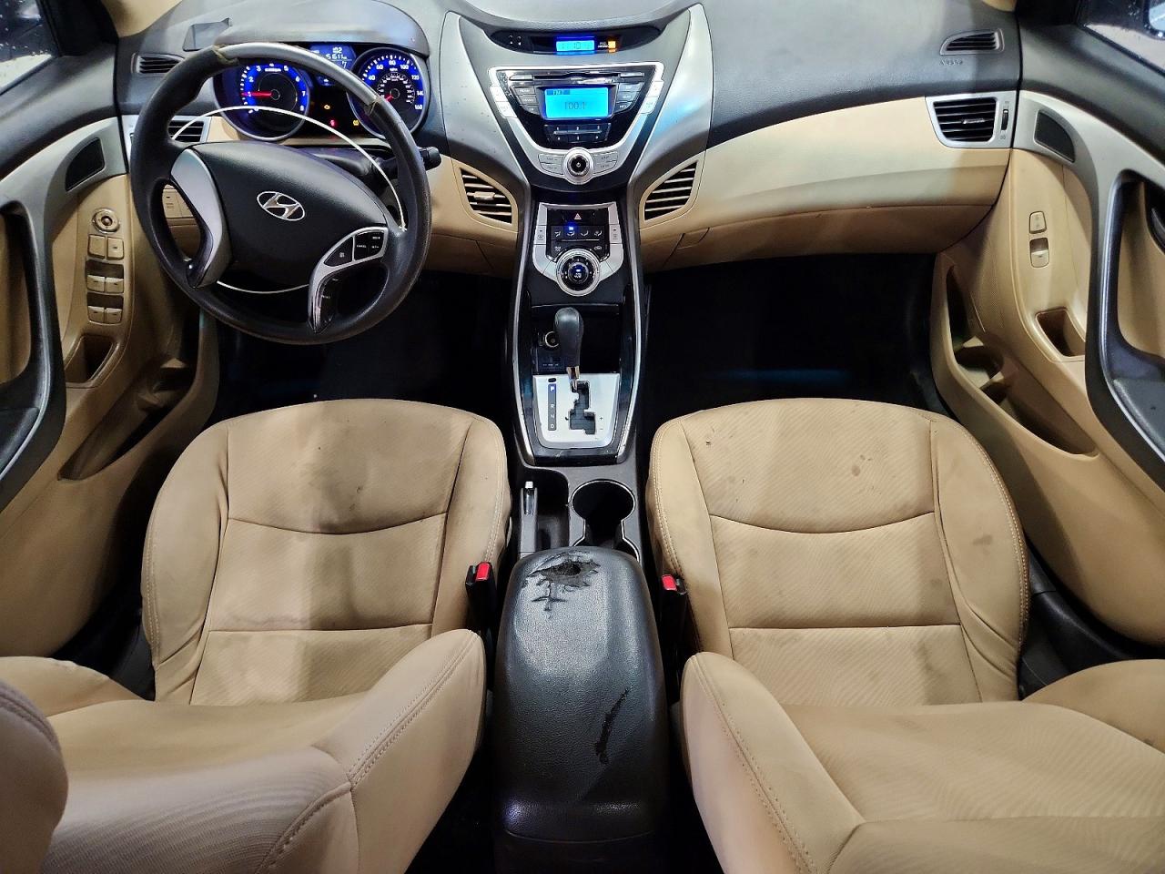2012 HYUNDAI ELANTRA