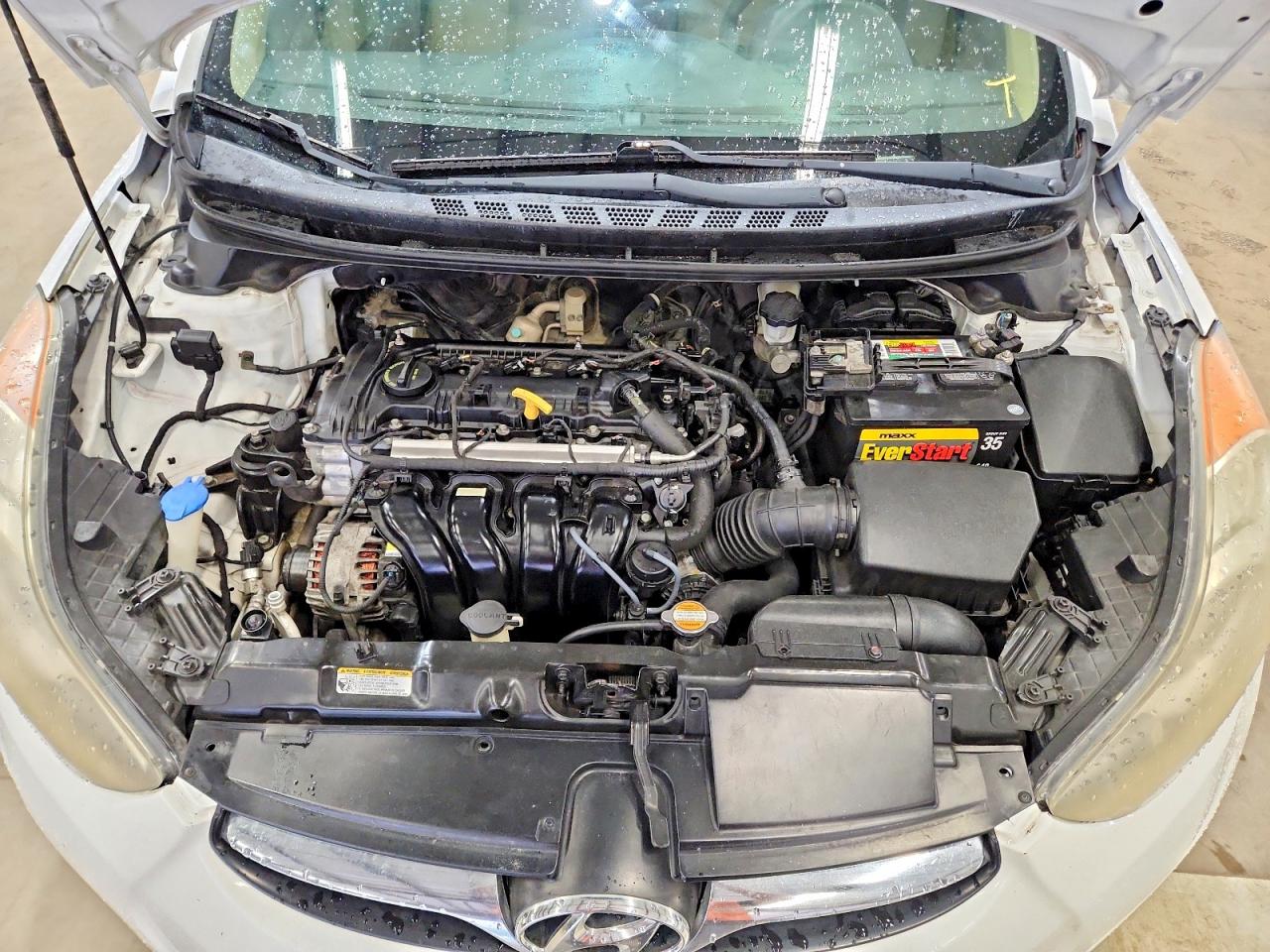 2012 HYUNDAI ELANTRA