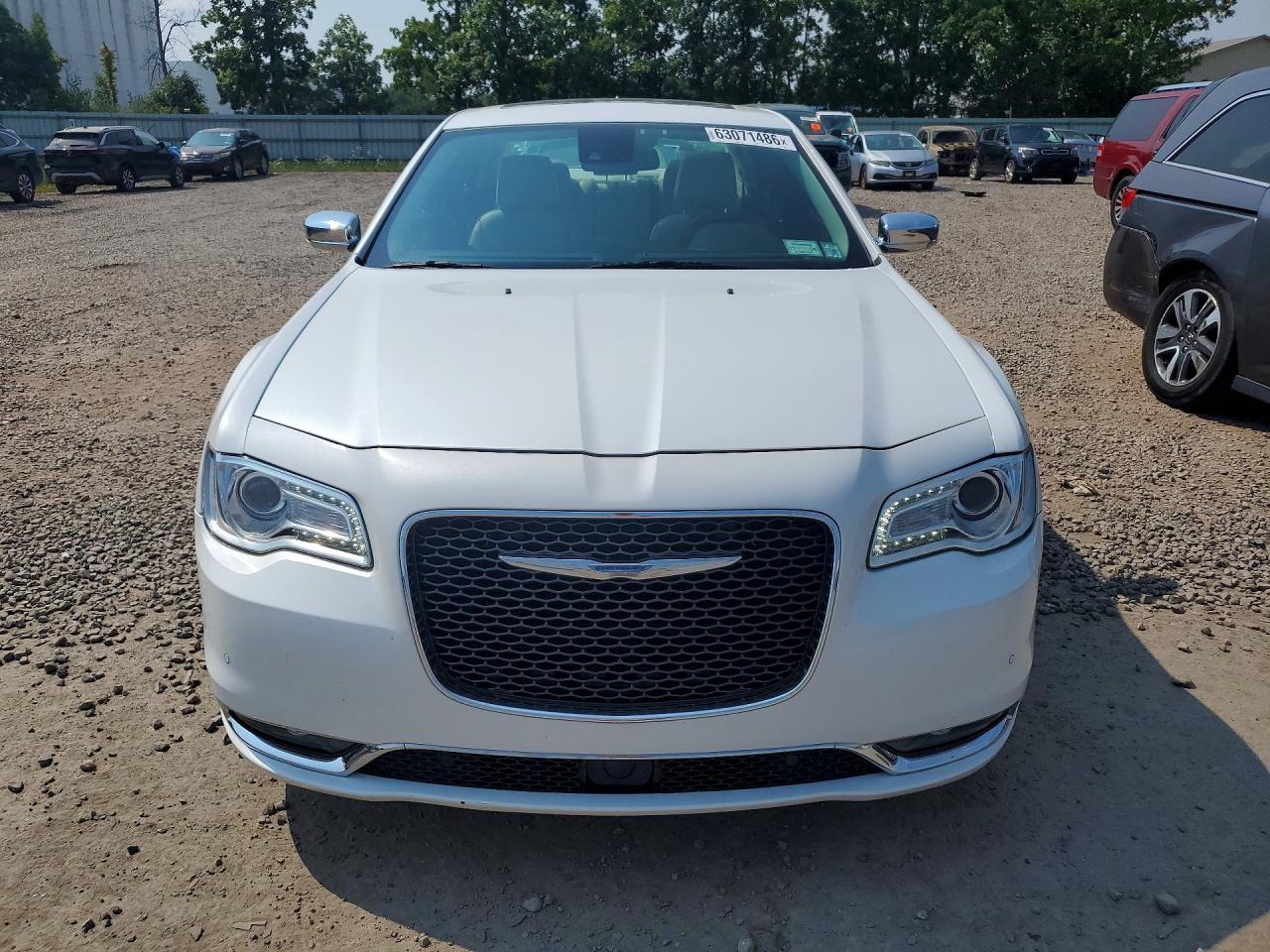 2016 CHRYSLER 300