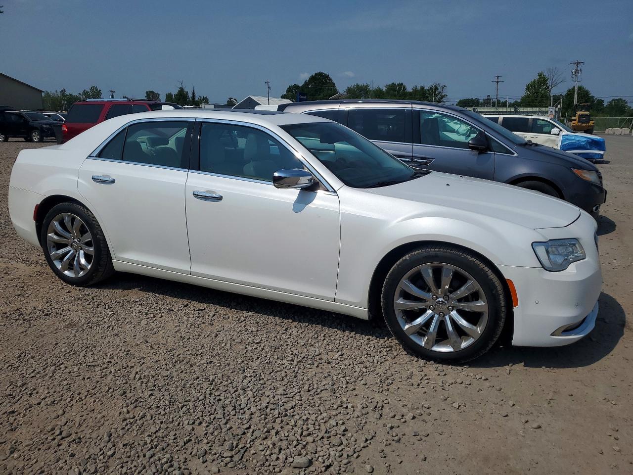 2016 CHRYSLER 300