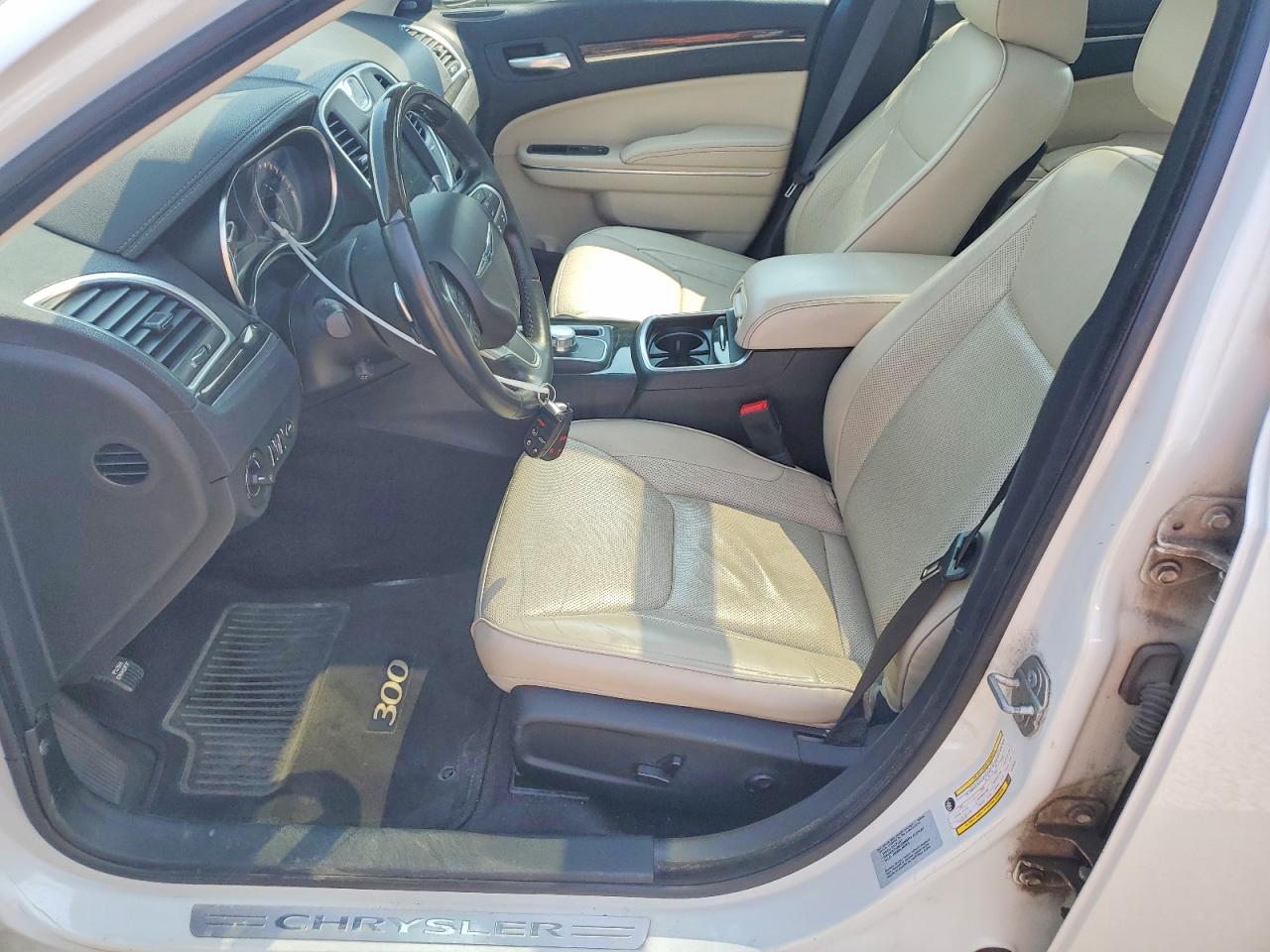2016 CHRYSLER 300