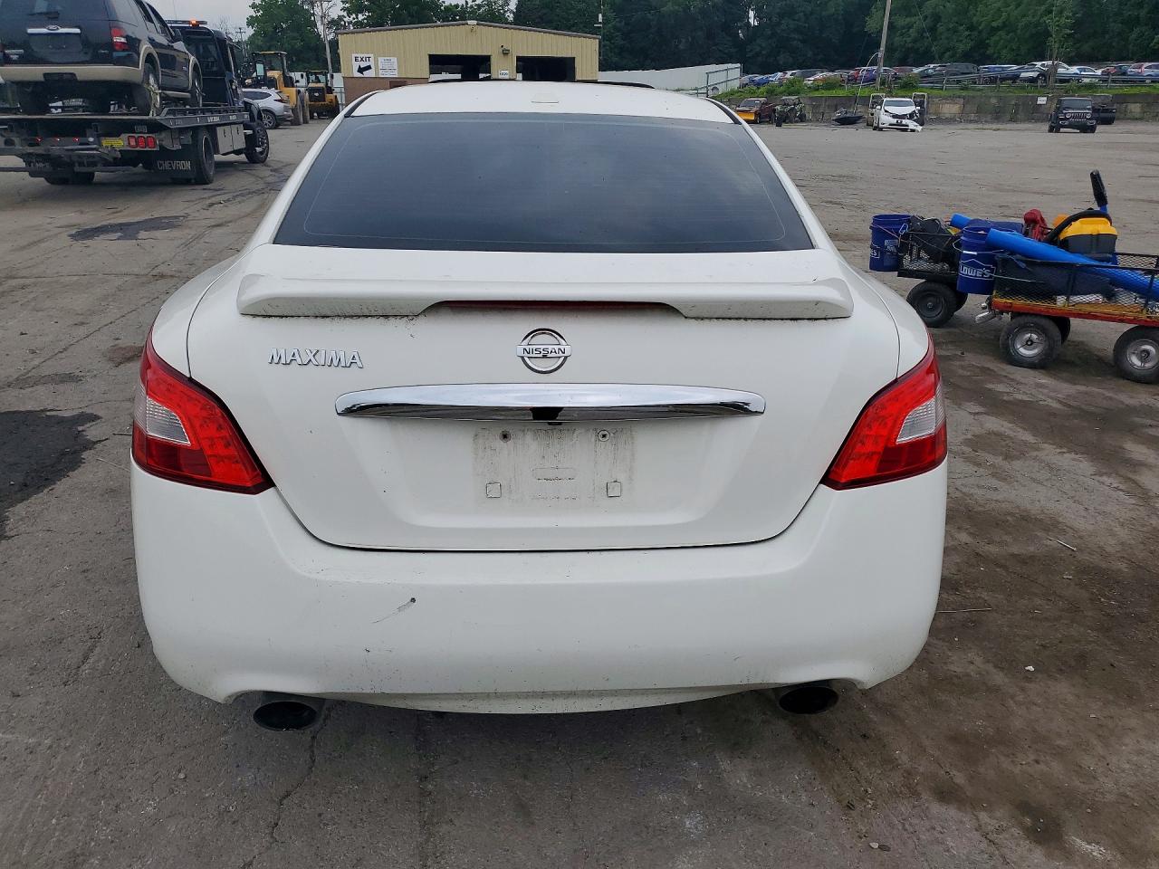 2010 NISSAN MAXIMA