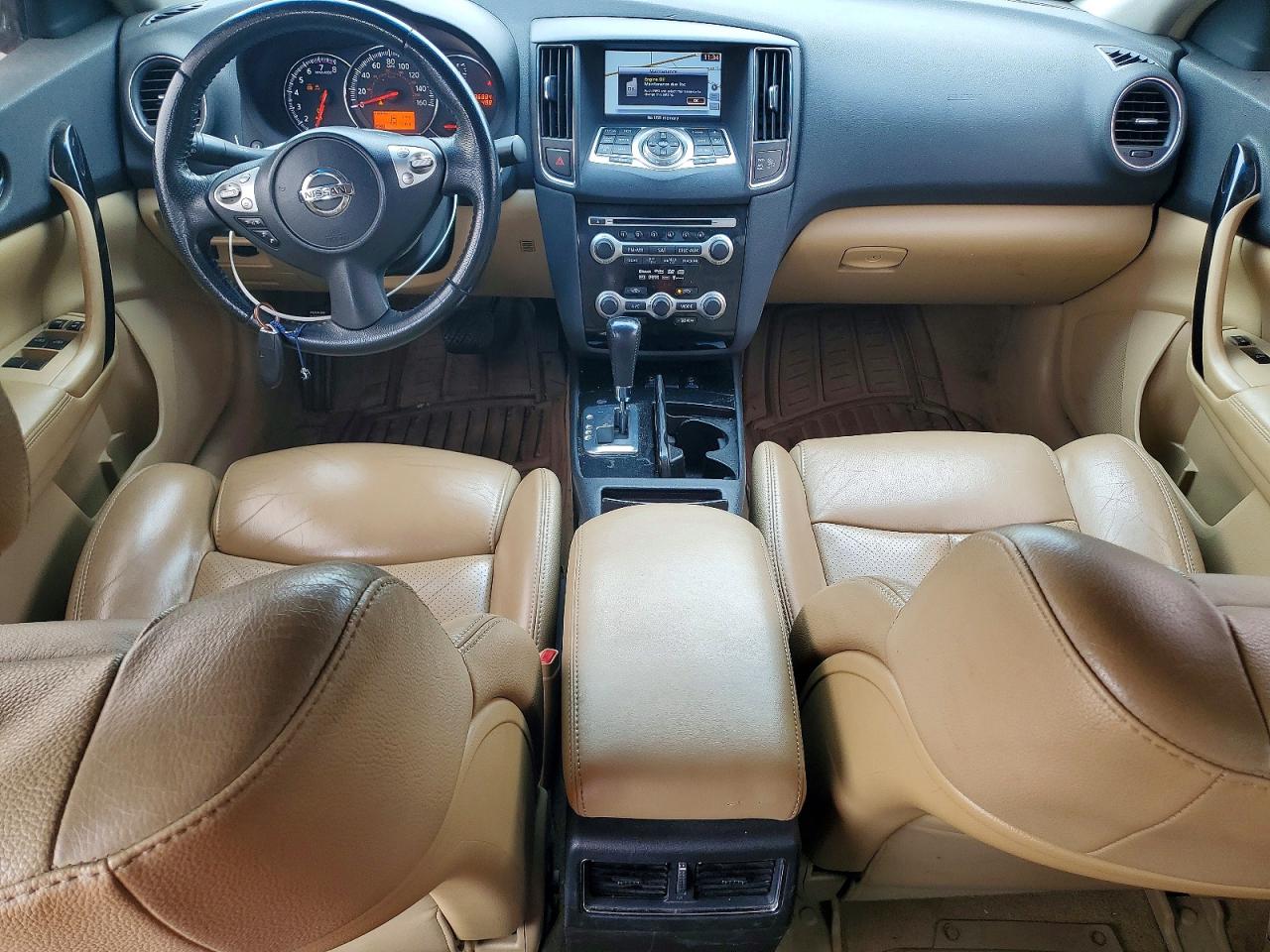 2010 NISSAN MAXIMA