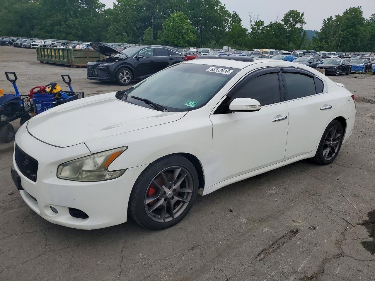 2010 NISSAN MAXIMA