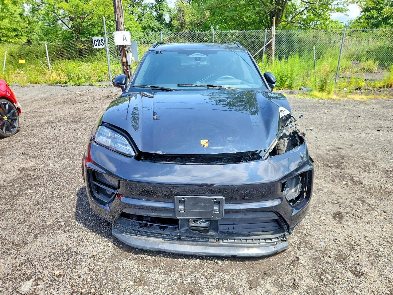 2025 PORSCHE MACAN