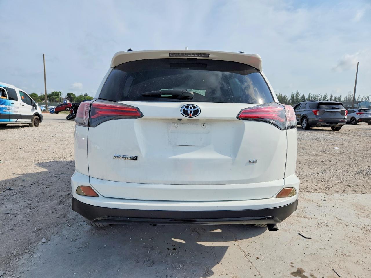 2016 TOYOTA RAV4