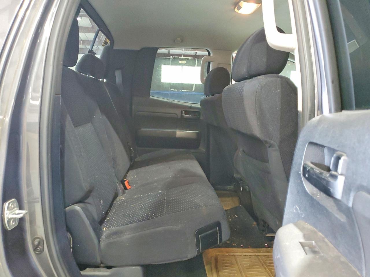 2011 TOYOTA TUNDRA