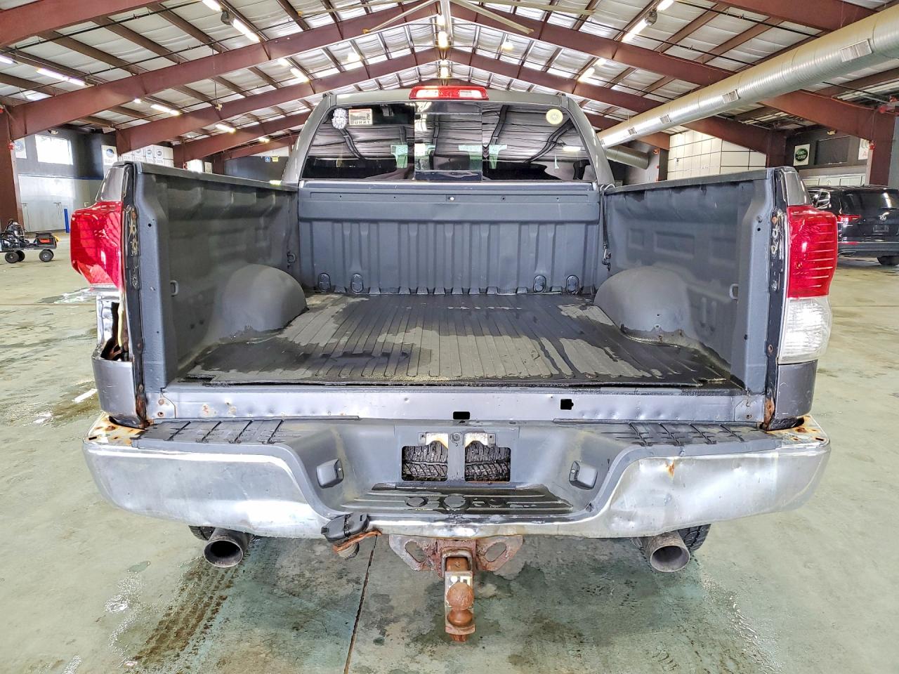 2011 TOYOTA TUNDRA